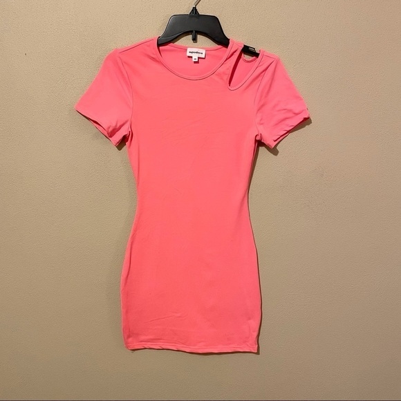 Superdown Carol Cut Out Mini Barbiecore Bodycon Dress in Coral Pink XS - Picture 4 of 12